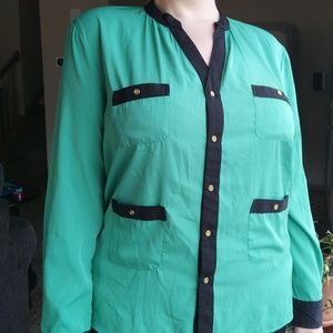 Jennifer and Grace Green and black top, size XL